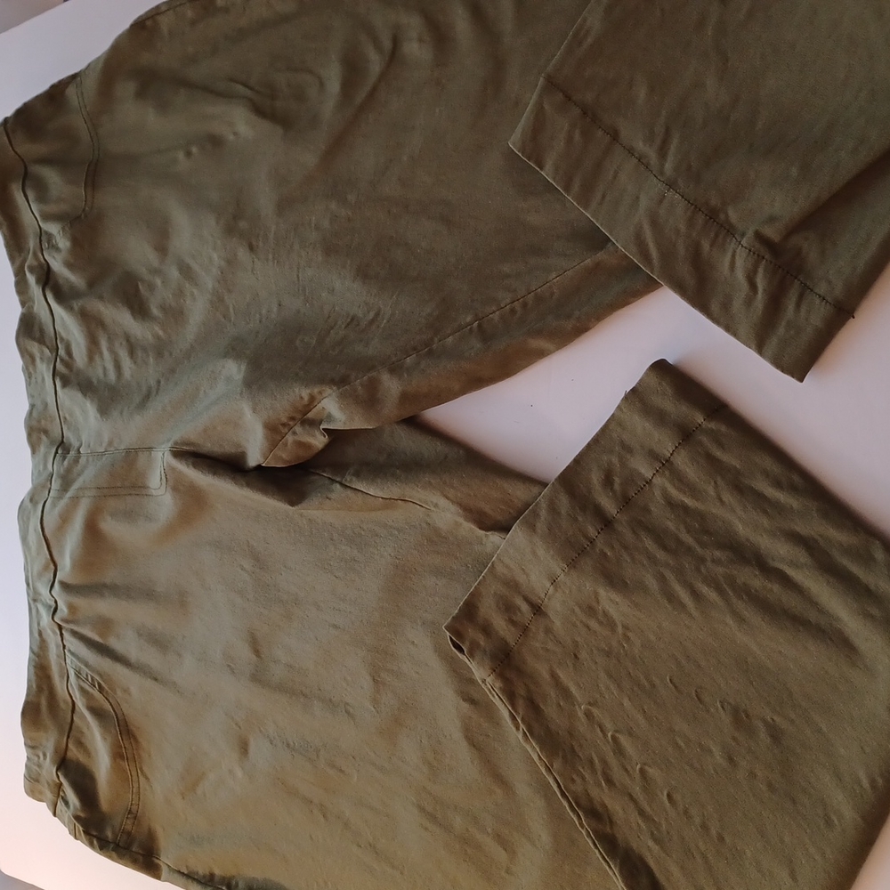 Salon studio olive green plus size 26W P pull on pants wide waist